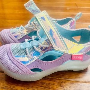 OshKosh Everplay Shoe- Topaz/Lavender 6M